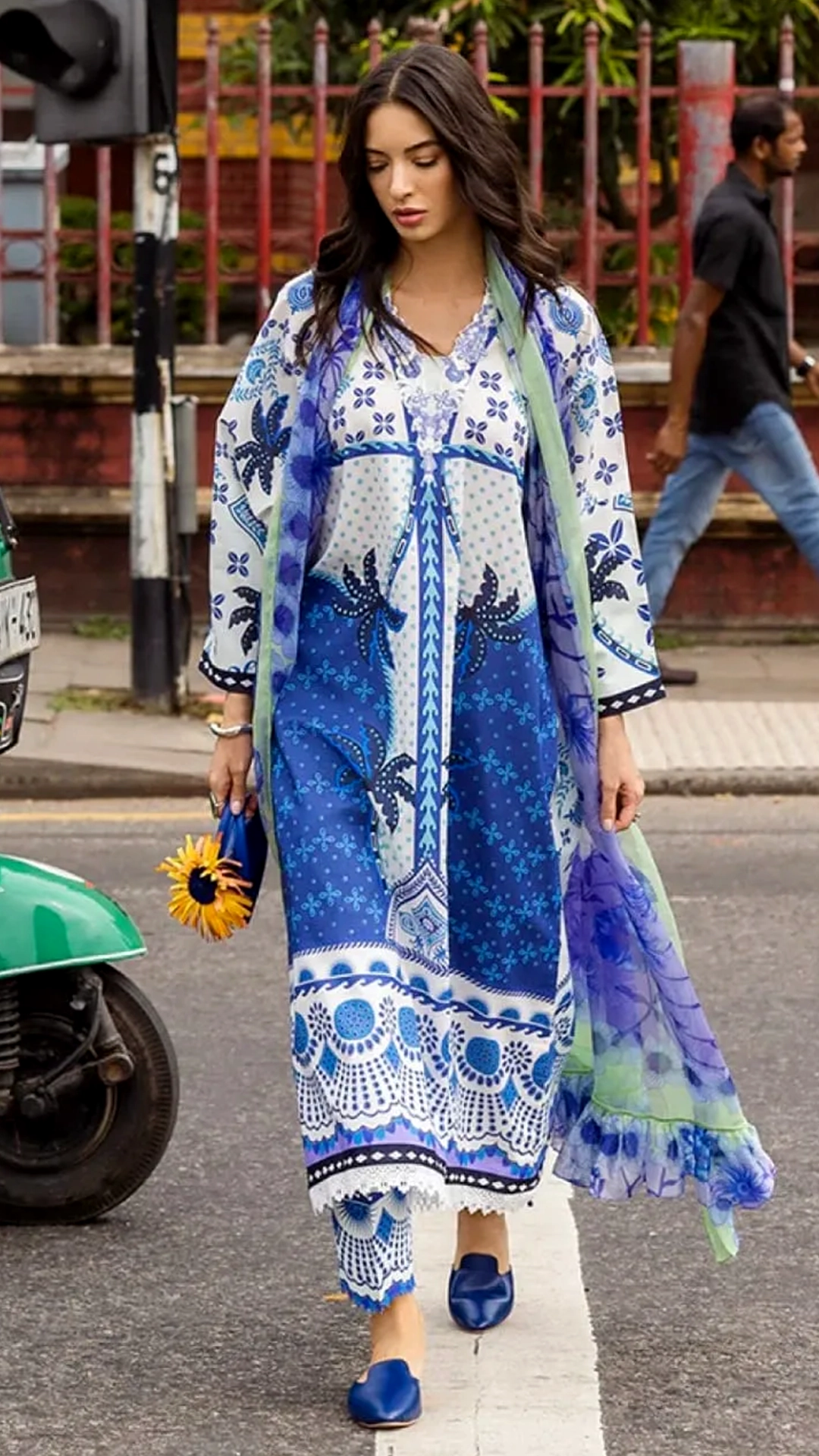 Mushq Blue