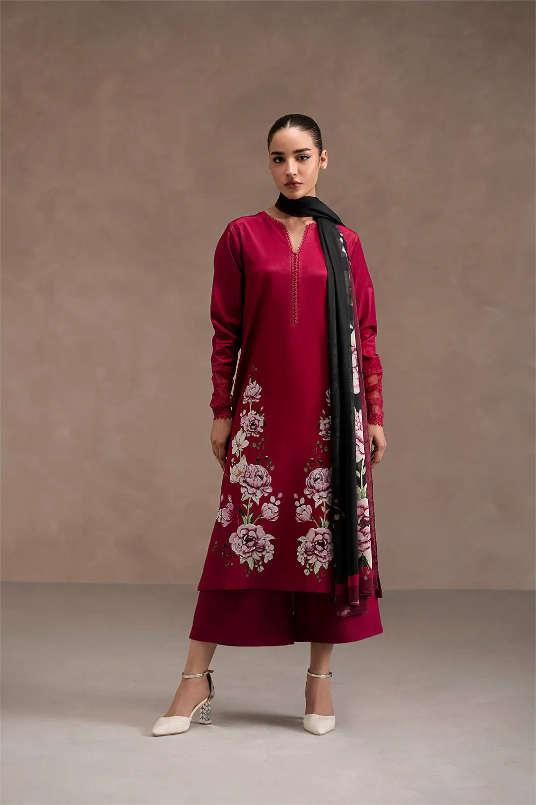 3 piece stitched suit - Calista