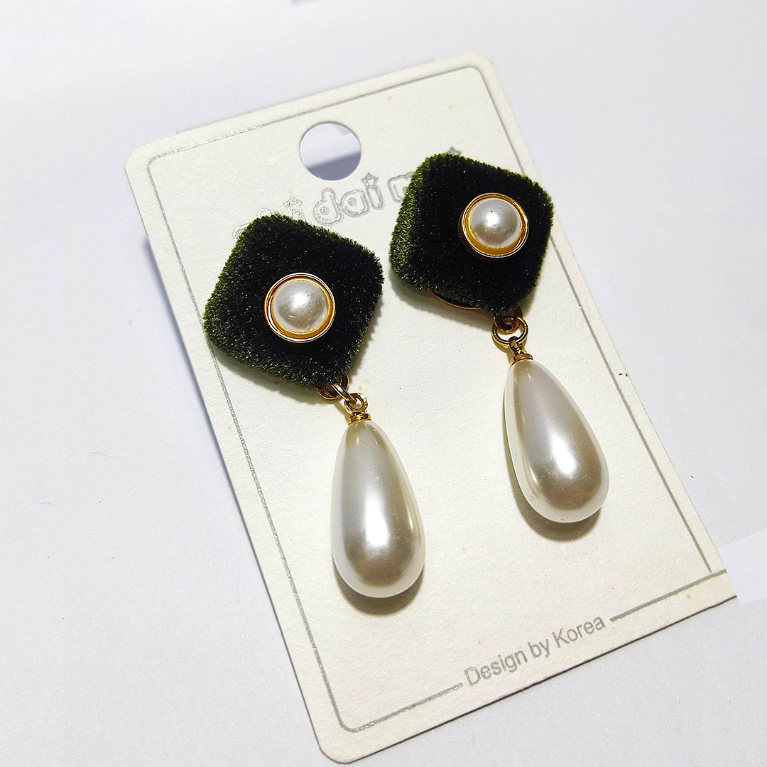 Velvet Pearl Drop Earrings