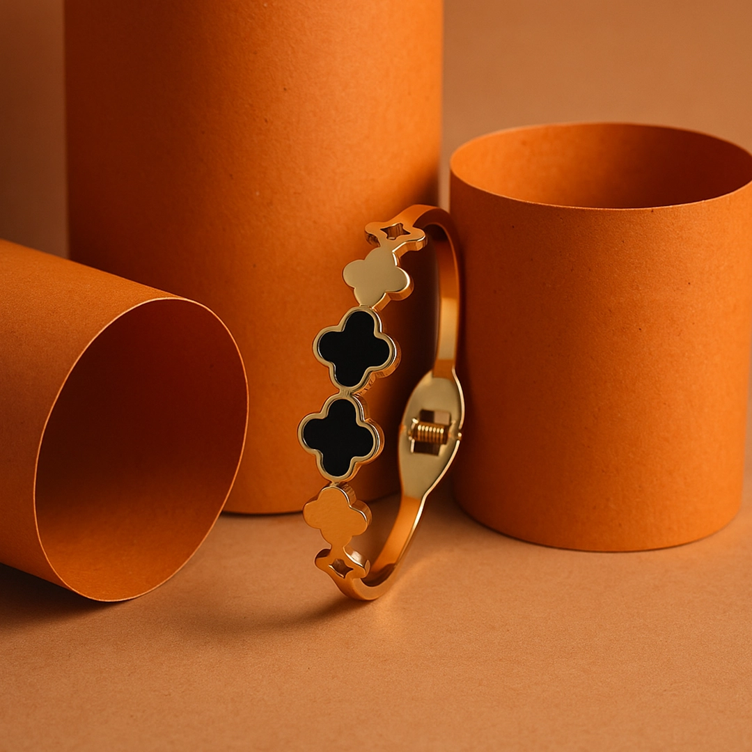 Golden Clover Elegance Bracelet