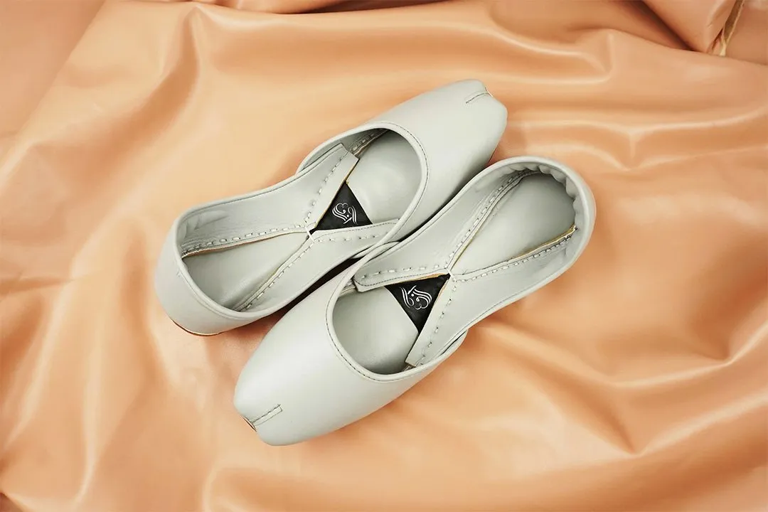 Elegant Gray Leather Khussa