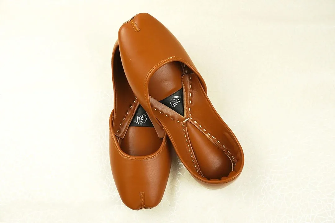 Stylish Brown Leather Khussa