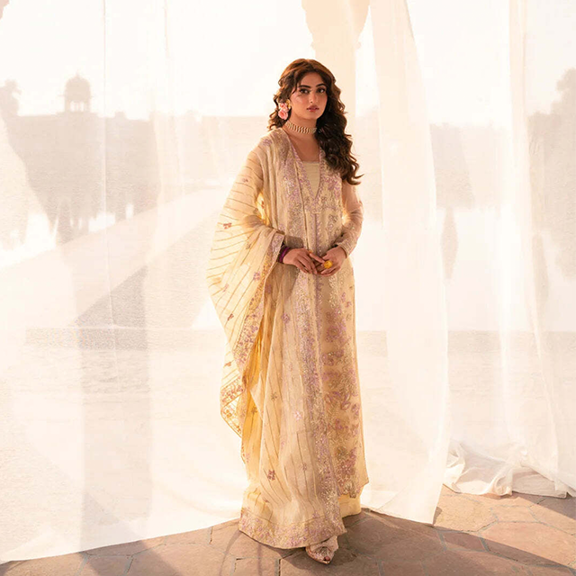 Regal Elegance in Every Thread