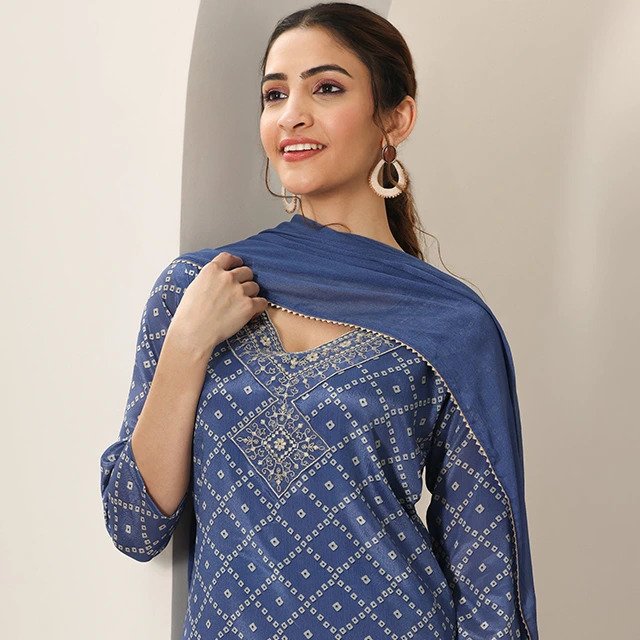 Graceful Blue Embroidered Pakistani Party Suit
