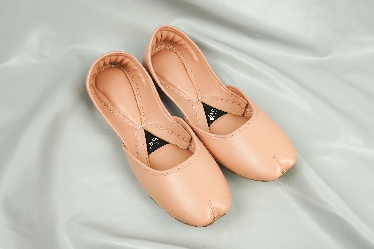 Elegant Pink Leather Khussa