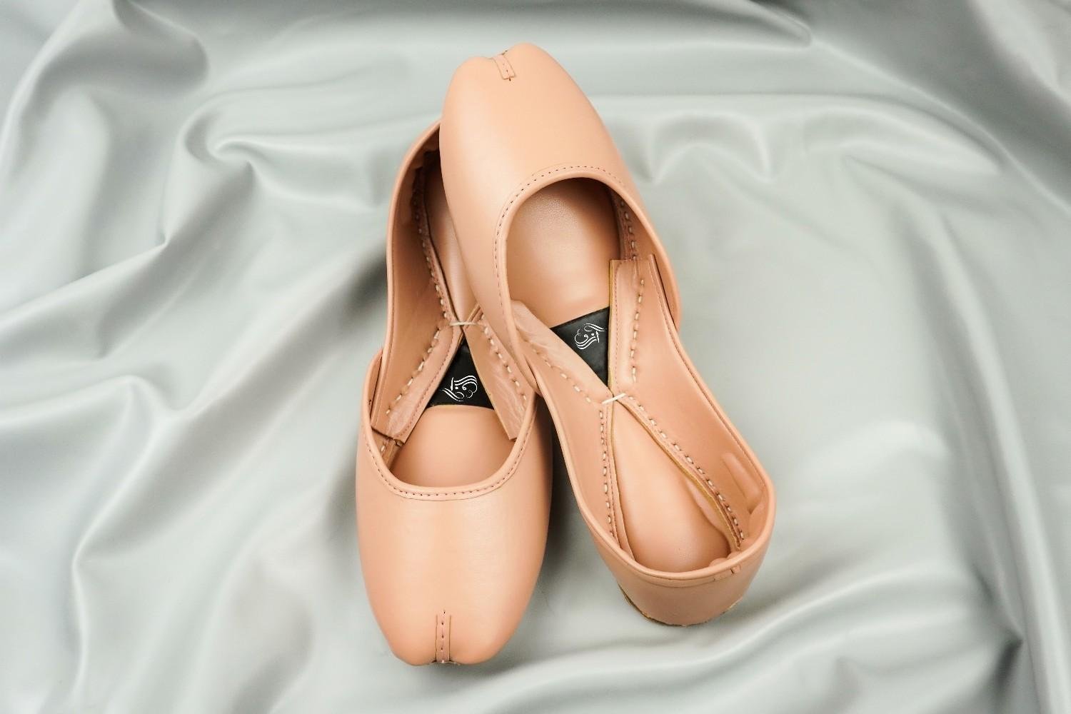 Elegant Pink Leather Khussa