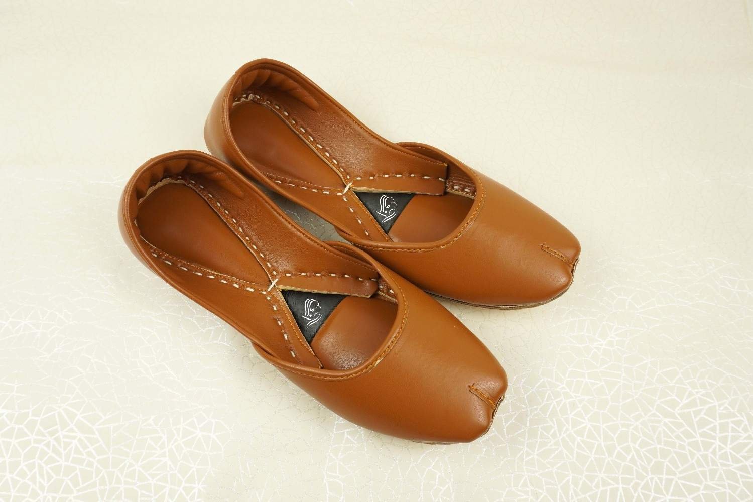 Stylish Brown Leather Khussa