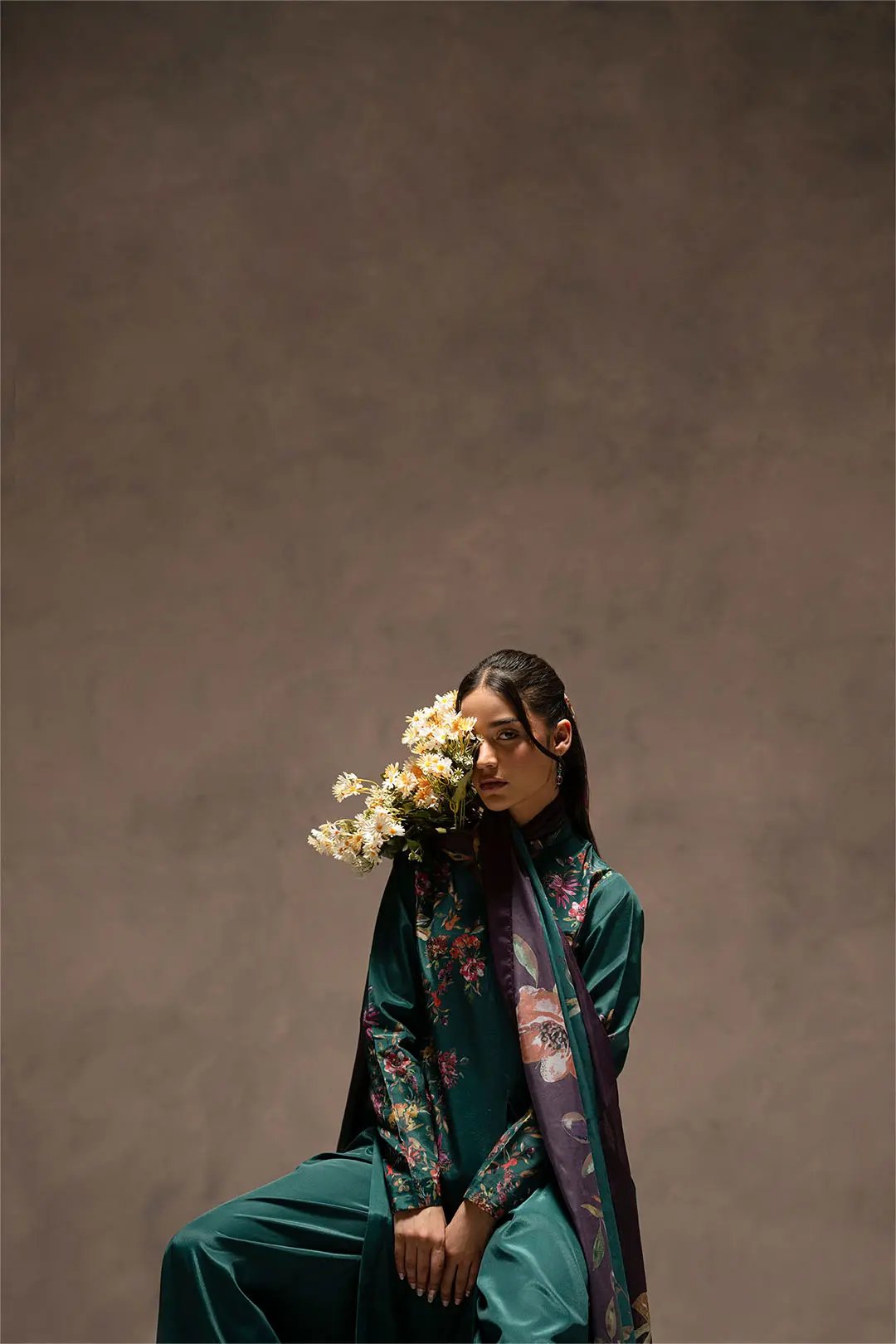 3 piece stitched suit - Emberia