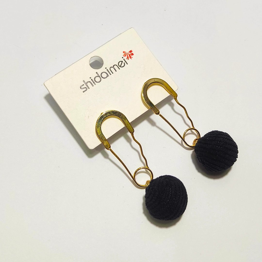 Golden Arch Black Knit Ball Earrings