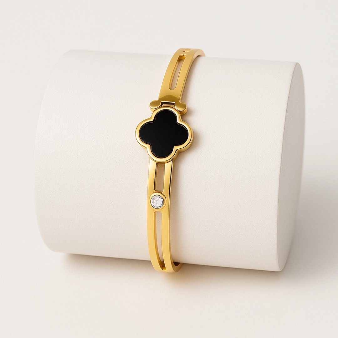 Clover Charm Elegance Bracelet