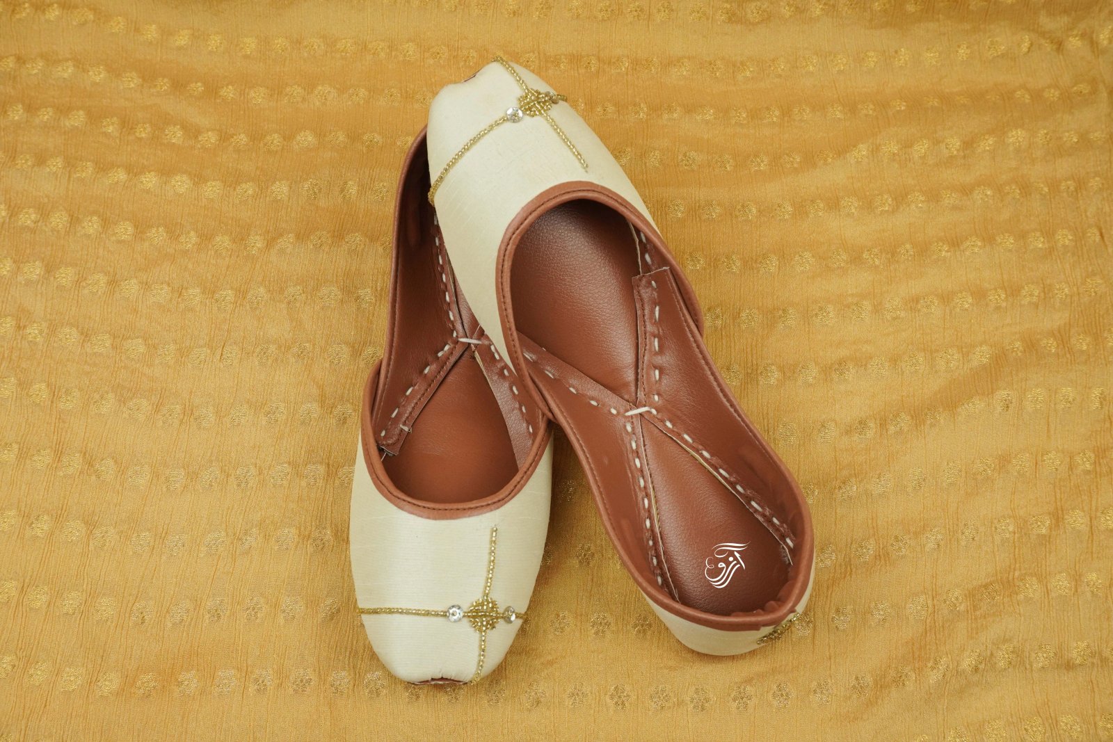 Naqsh-e-Nazakat Ivory Elegance